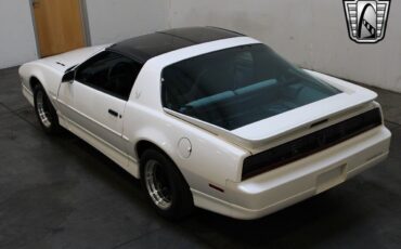 Pontiac-Firebird-1989-White-Gray-52062-5