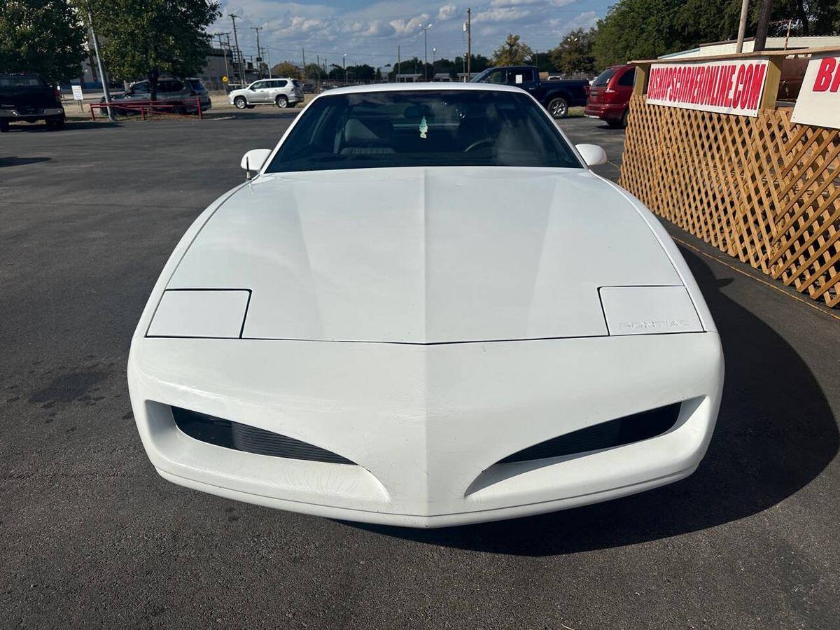 Pontiac-Firebird-1992-white-110542-6