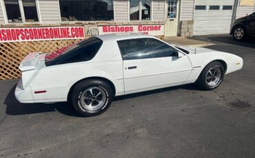 Pontiac-Firebird-1992-white-110542-7