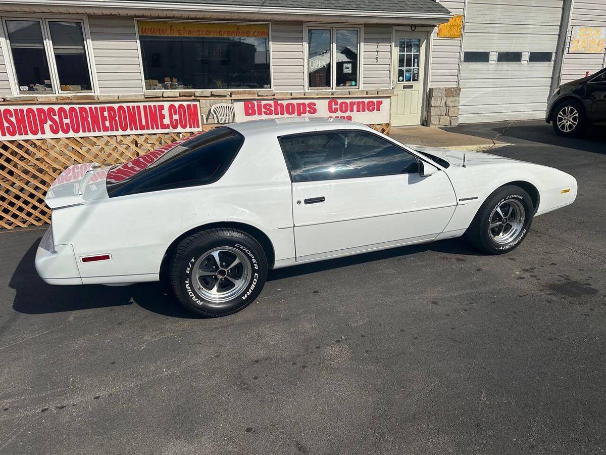 Pontiac-Firebird-1992-white-110542-7