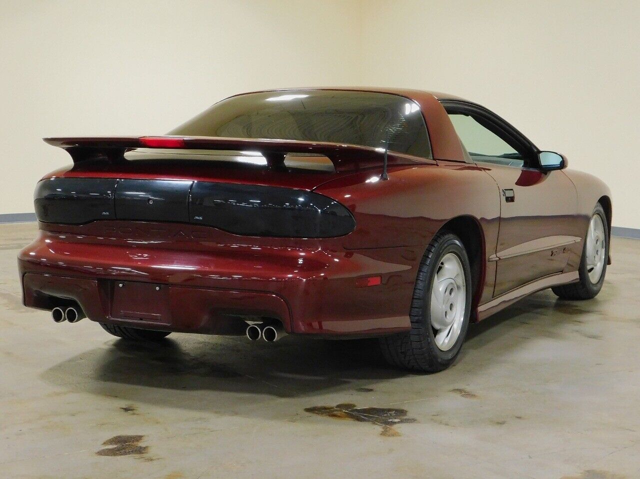 Pontiac-Firebird-1993-Red-Gray-141934-3