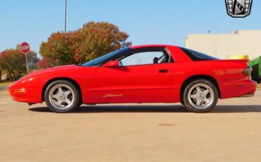 Pontiac-Firebird-1994-Red-Gray-79708-3