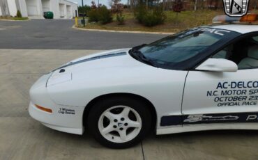 Pontiac-Firebird-1994-White-White-43311-5