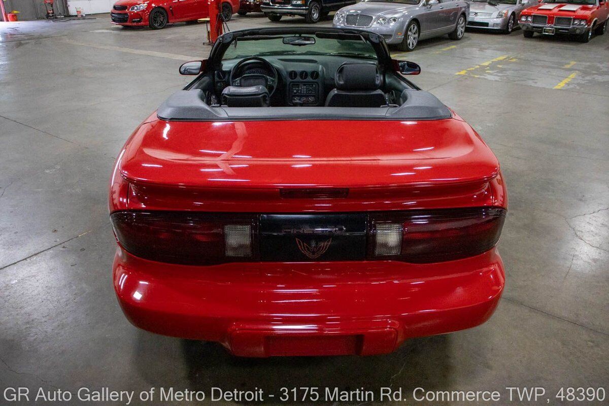 Pontiac-Firebird-1995-Red-Black-86111-4