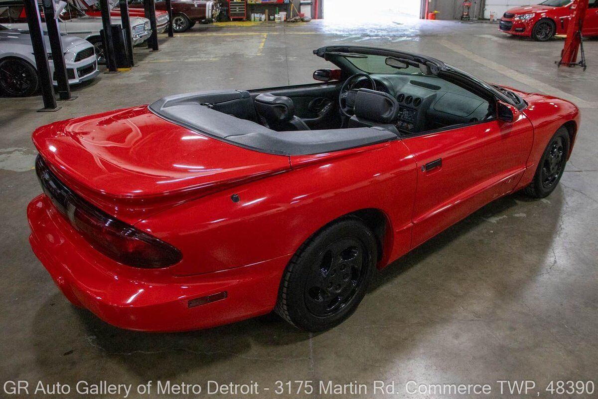 Pontiac-Firebird-1995-Red-Black-86111-6