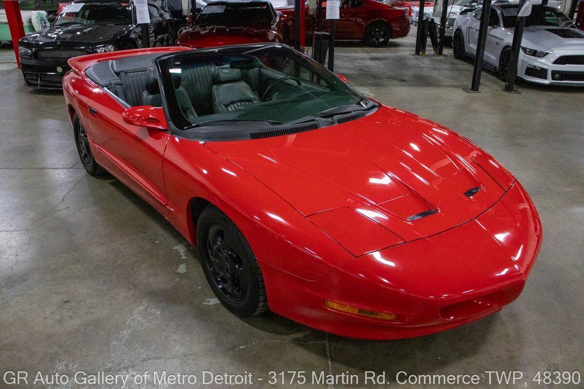 Pontiac-Firebird-1995-Red-Black-86111-8