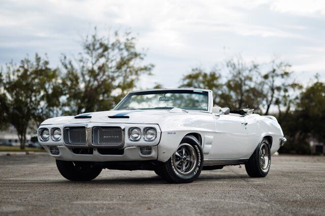 Pontiac-Firebird-Cabriolet-1969-White-White-66587-1