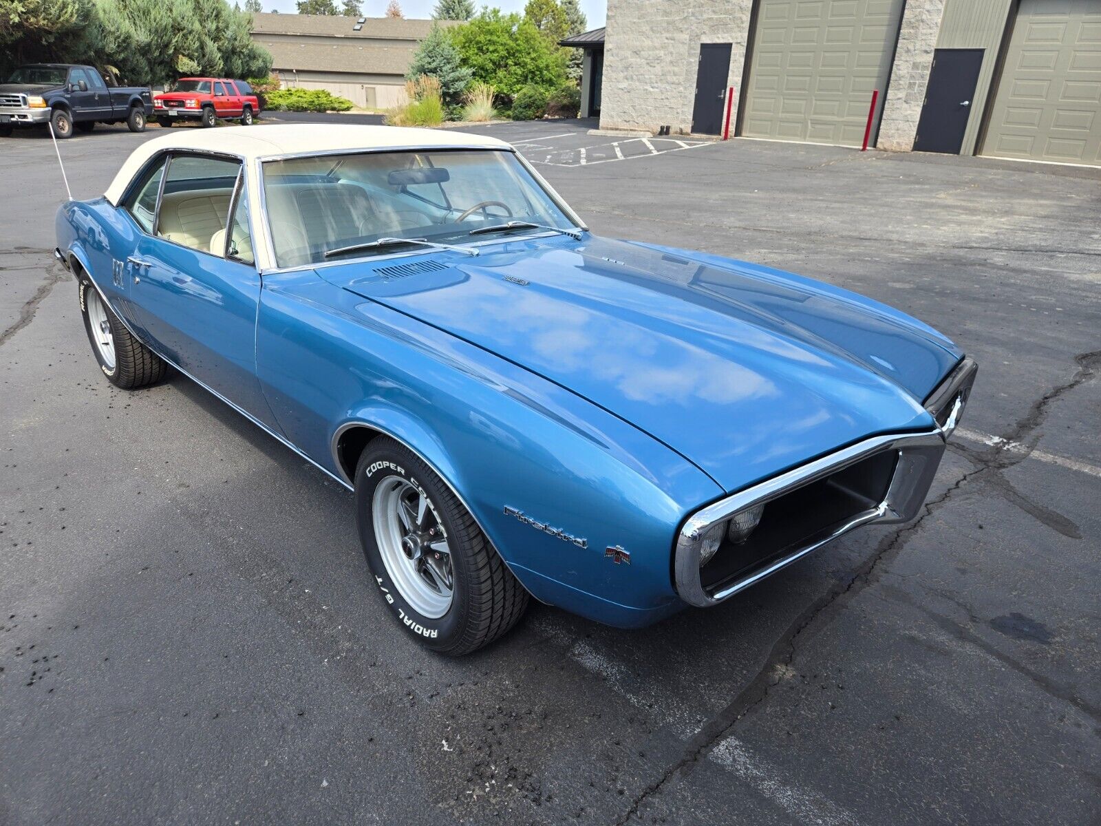 Pontiac-Firebird-Coupe-1967-Tyrol-Blue-Parchment-151278-2