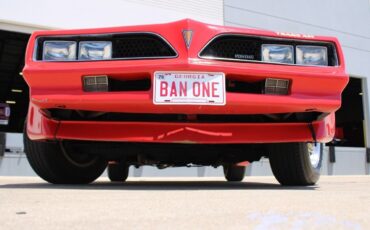 Pontiac-Firebird-Coupe-1977-Red-Black-39900-9