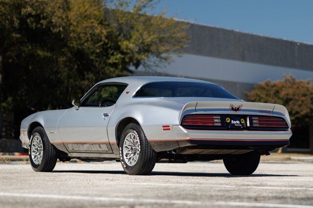 Pontiac-Firebird-Coupe-1977-Silver-Black-1788-11