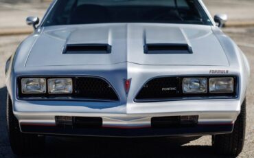 Pontiac-Firebird-Coupe-1977-Silver-Black-1788-22