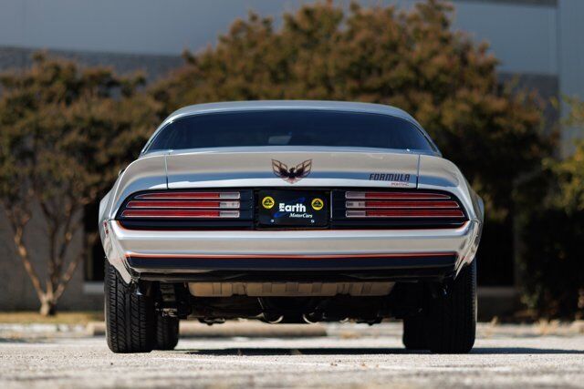 Pontiac-Firebird-Coupe-1977-Silver-Black-1788-28