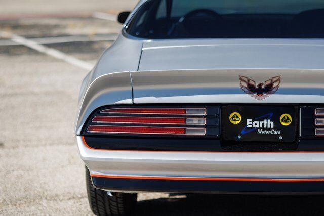 Pontiac-Firebird-Coupe-1977-Silver-Black-1788-31