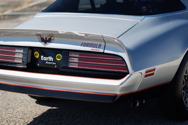 Pontiac-Firebird-Coupe-1977-Silver-Black-1788-33