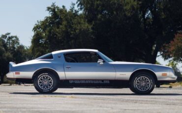 Pontiac-Firebird-Coupe-1977-Silver-Black-1788-6