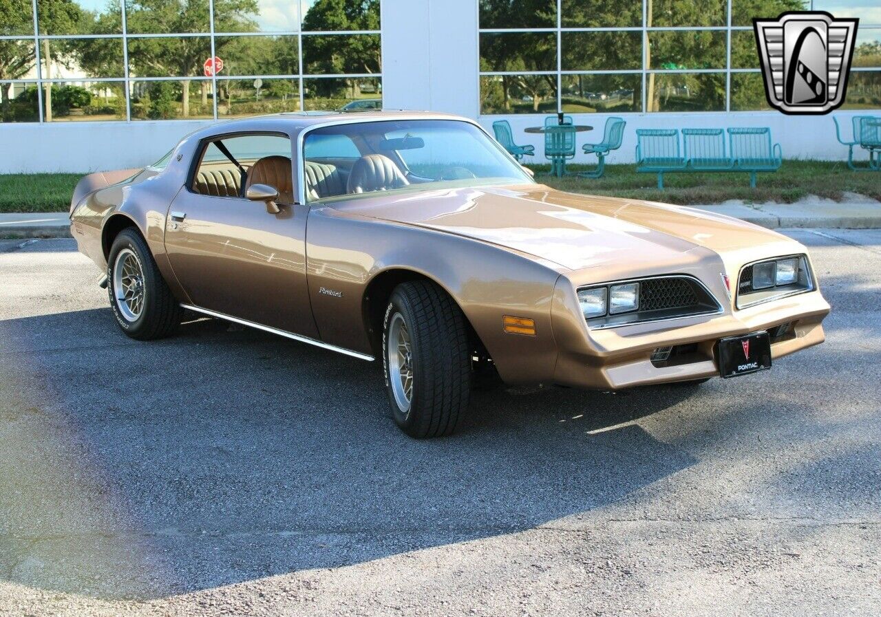 Pontiac-Firebird-Coupe-1978-Gold-Beige-67464-3