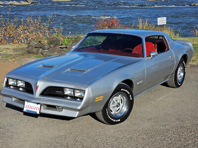 Pontiac-Firebird-Coupe-1978-Silver-Red-40161-2