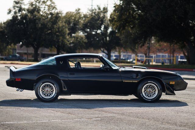 Pontiac-Firebird-Coupe-1979-Black-Black-36922-13