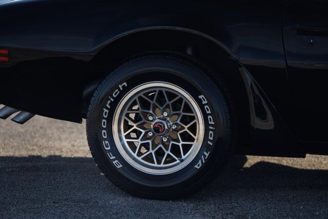 Pontiac-Firebird-Coupe-1979-Black-Black-36922-32