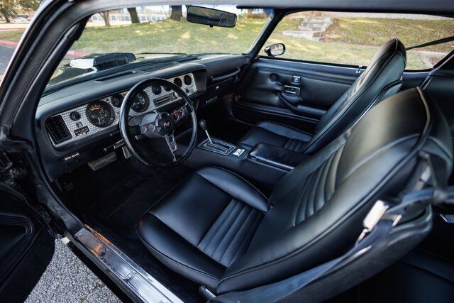 Pontiac-Firebird-Coupe-1979-Black-Black-36922-34