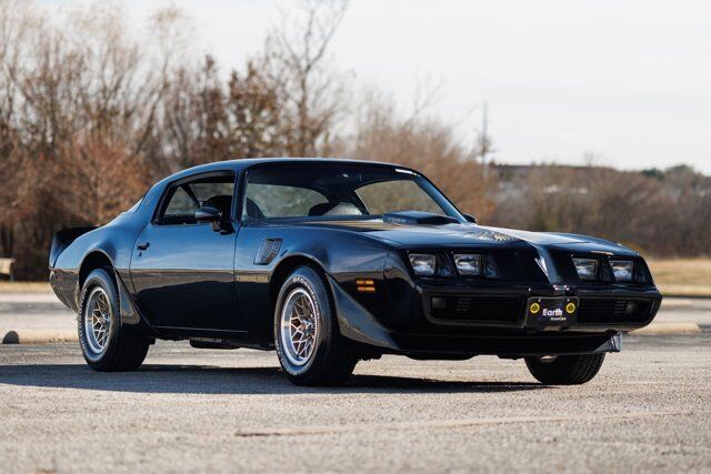 Pontiac-Firebird-Coupe-1979-Black-Black-36922-4