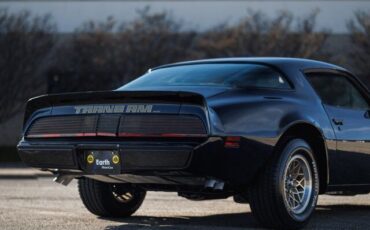 Pontiac-Firebird-Coupe-1979-Black-Black-36922-9