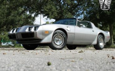 Pontiac-Firebird-Coupe-1979-Silver-Silver-25568-6