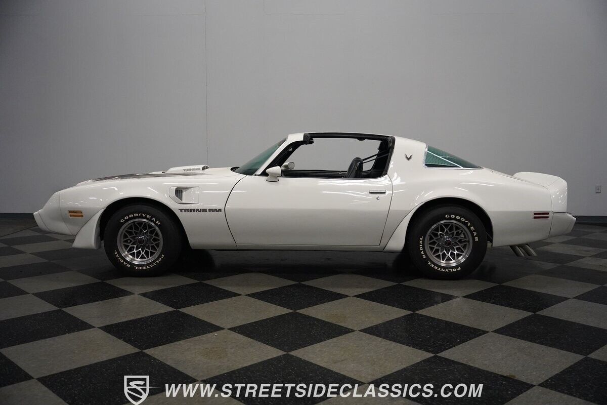 Pontiac-Firebird-Coupe-1979-White-Black-60727-2