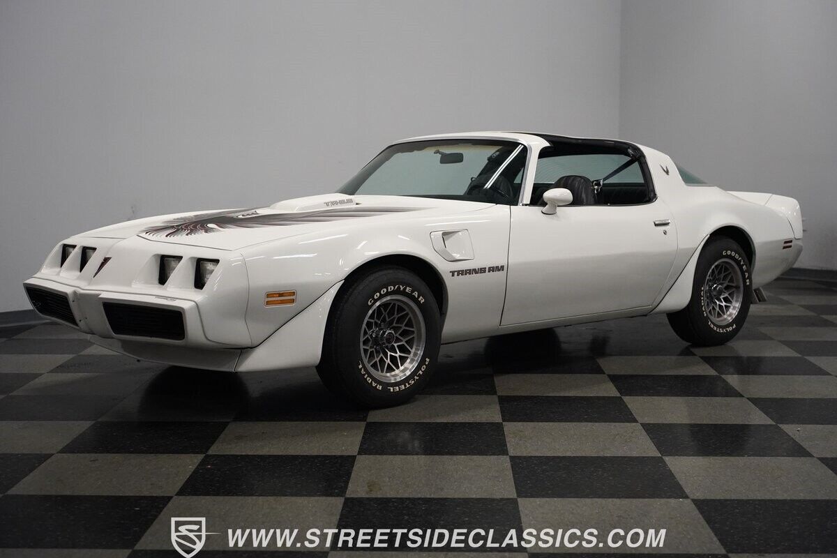 Pontiac-Firebird-Coupe-1979-White-Black-60727-7