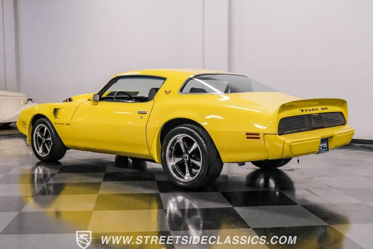 Pontiac-Firebird-Coupe-1979-Yellow-Black-95215-7