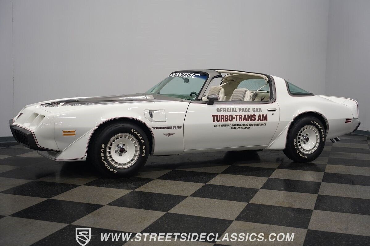 Pontiac-Firebird-Coupe-1980-White-Gray-41436-7