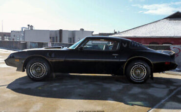 Pontiac-Firebird-Coupe-1981-Black-Black-120401-2