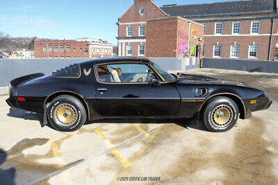 Pontiac-Firebird-Coupe-1981-Black-Black-120401-8