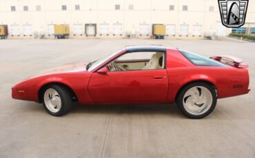 Pontiac-Firebird-Coupe-1983-Red-Brown-8864-3