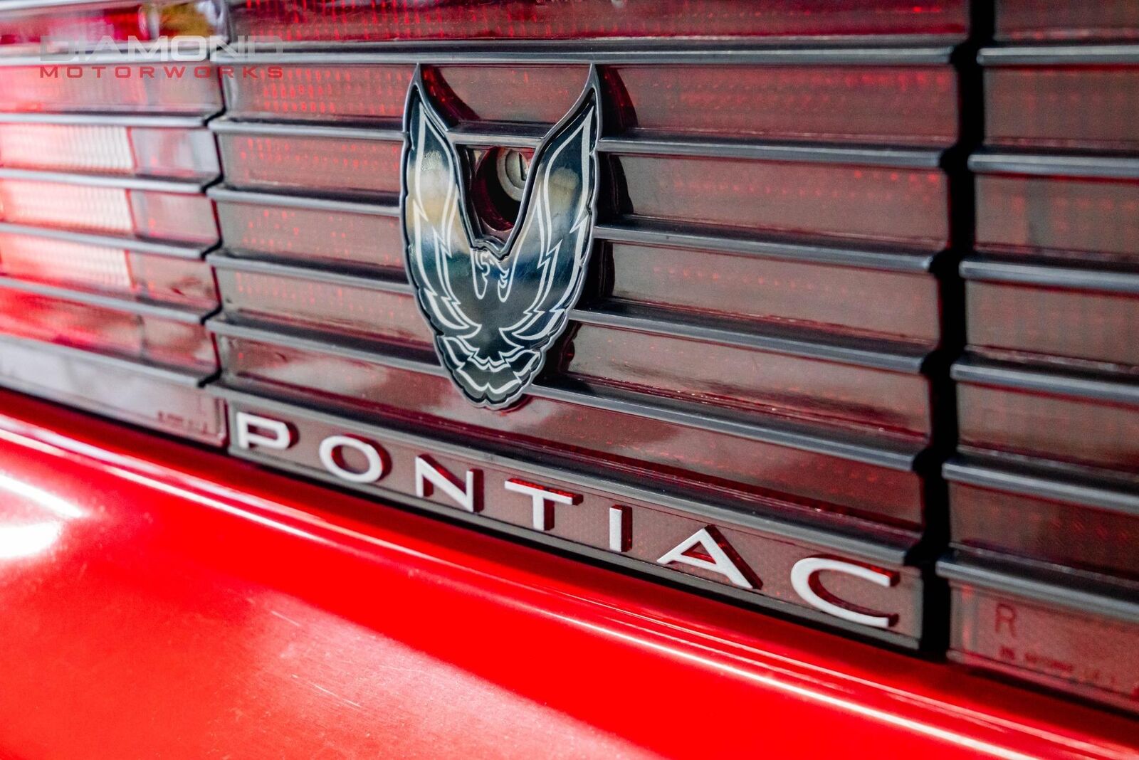 Pontiac-Firebird-Coupe-1984-Red-Charcoal-18272-4