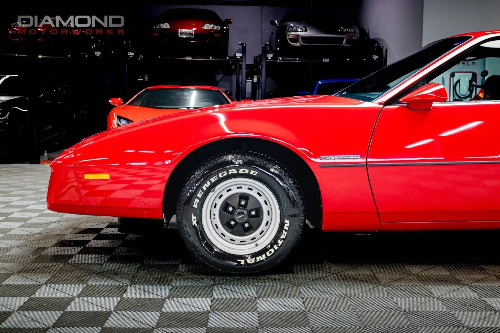 Pontiac-Firebird-Coupe-1984-Red-Charcoal-18272-8