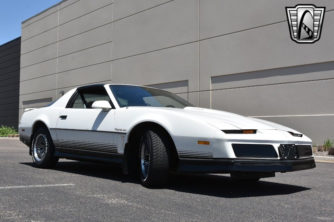 Pontiac-Firebird-Coupe-1984-White-Gray-134184-8