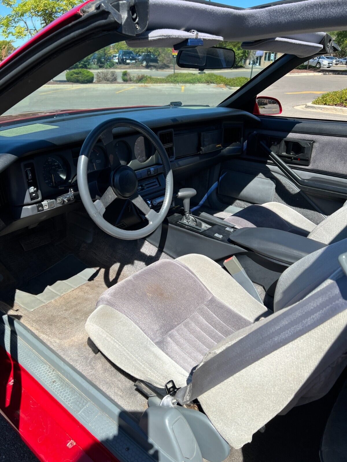 Pontiac-Firebird-Coupe-1986-Red-Gray-88876-6