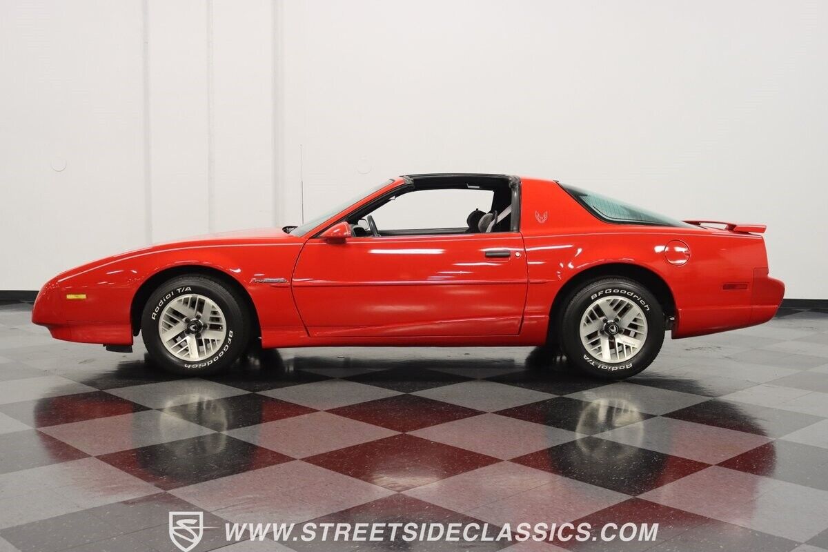 Pontiac-Firebird-Coupe-1992-Red-Black-112134-2