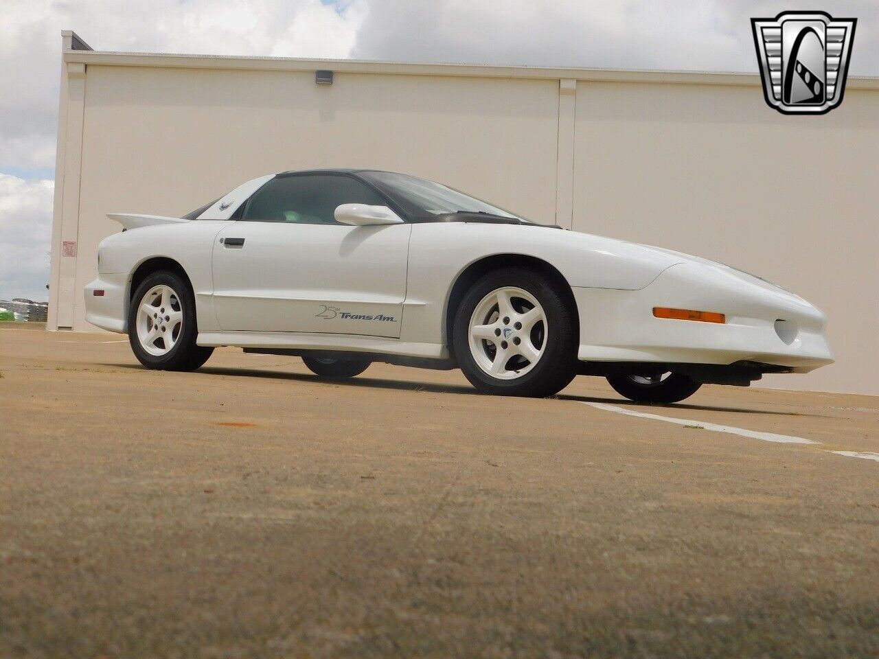 Pontiac-Firebird-Coupe-1994-White-White-75922-10