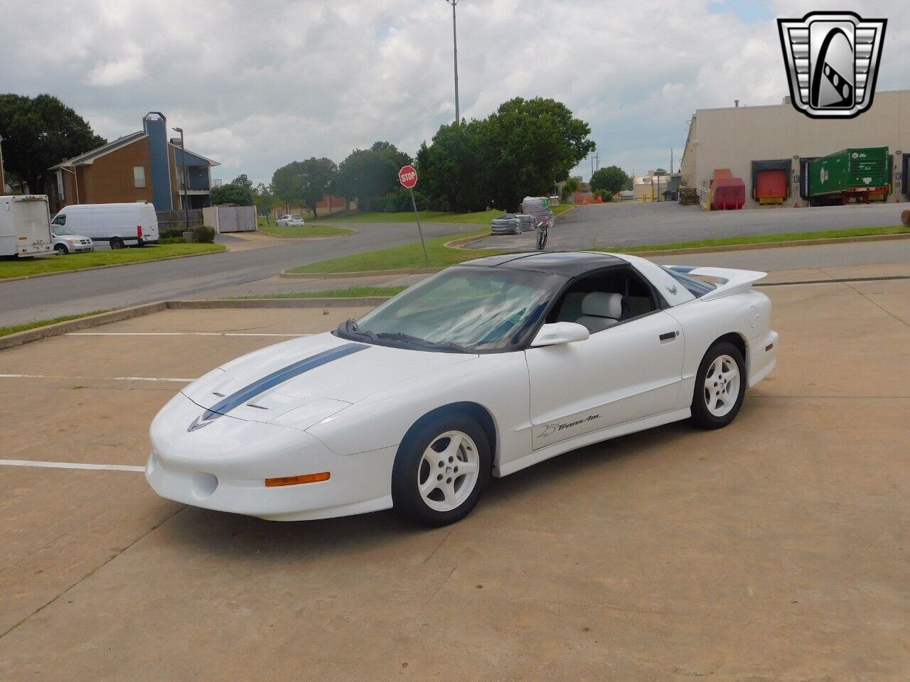 Pontiac-Firebird-Coupe-1994-White-White-75922-2