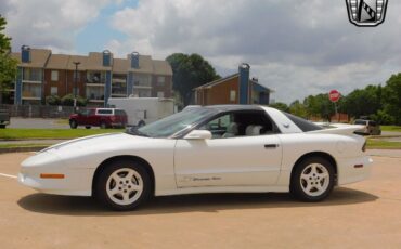 Pontiac-Firebird-Coupe-1994-White-White-75922-4