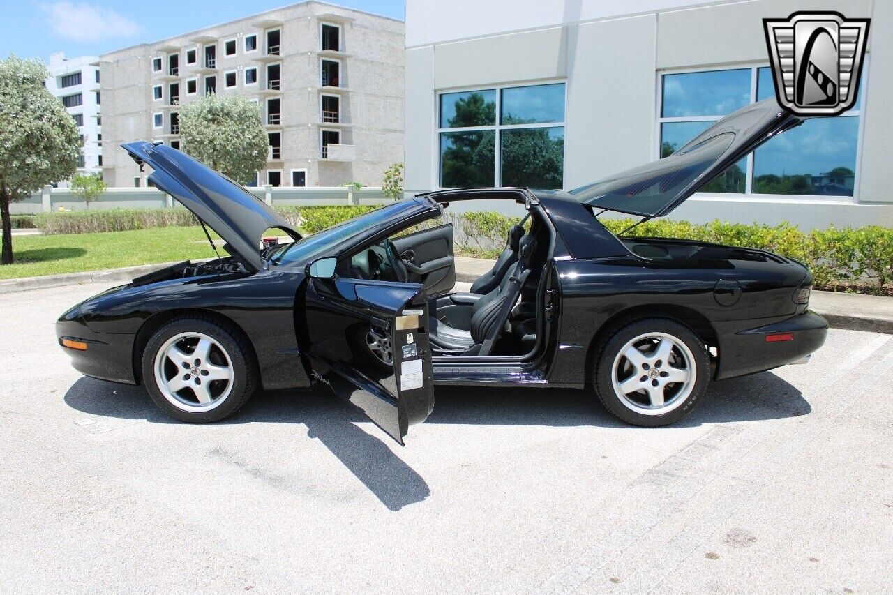 Pontiac-Firebird-Coupe-1995-Black-Black-67274-11