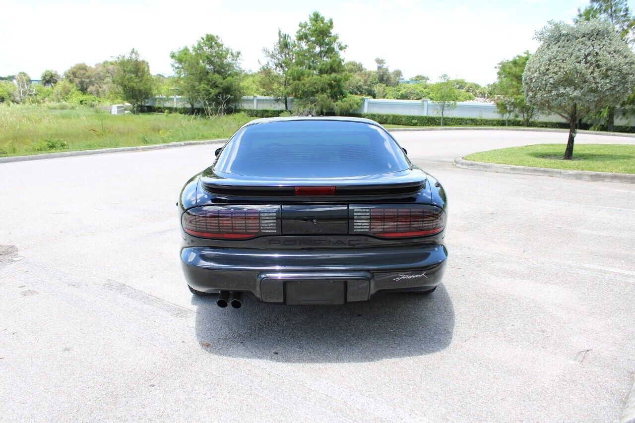 Pontiac-Firebird-Coupe-1995-Black-Black-67274-6