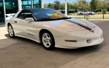 Pontiac-Firebird-Coupe-1995-White-Gray-204567-2