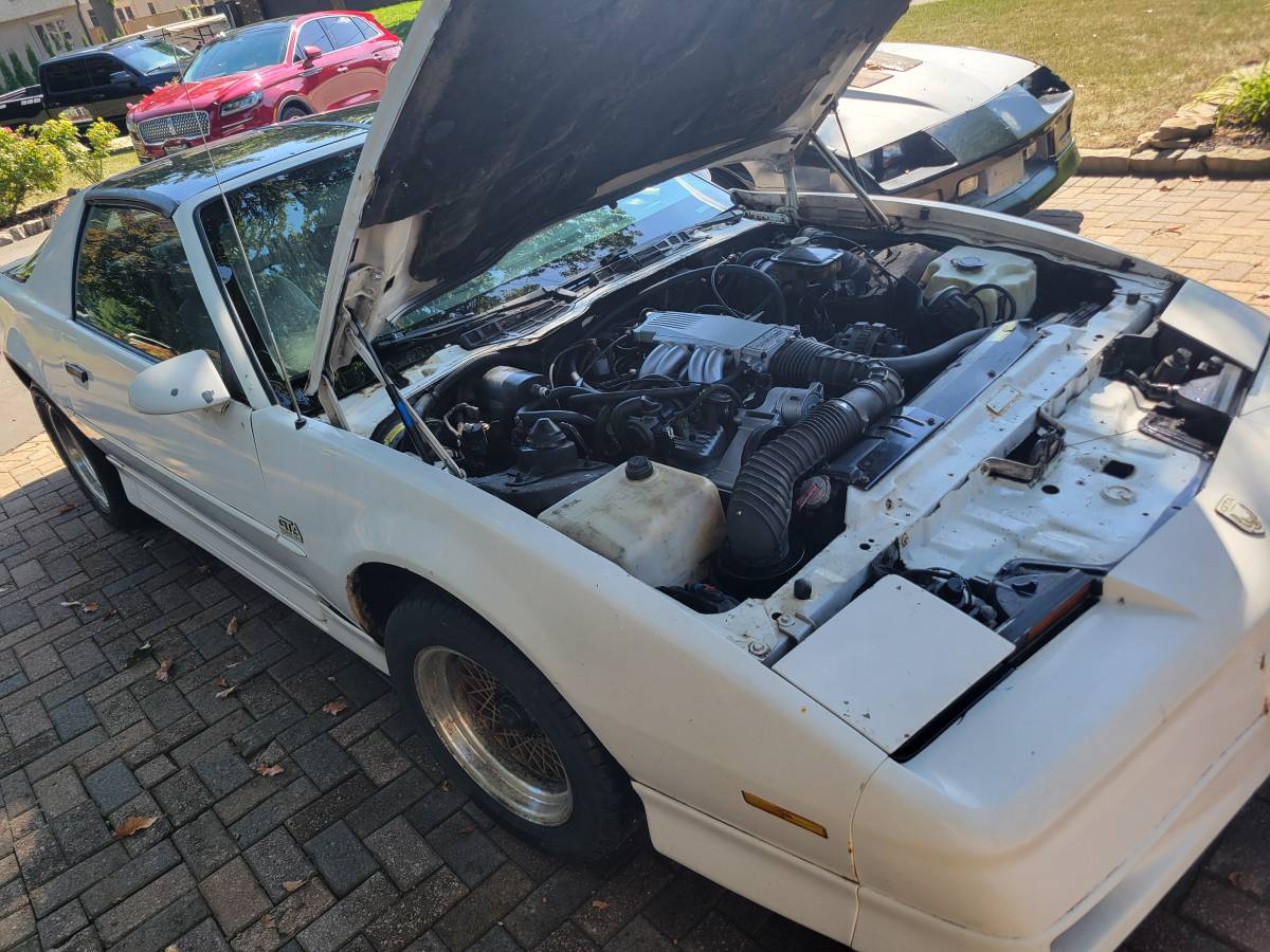 Pontiac-Firebird-trans-am-1989-white-161-3