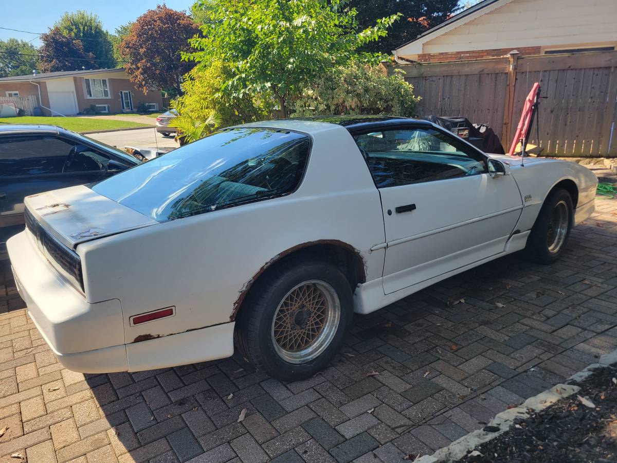 Pontiac-Firebird-trans-am-1989-white-161-4