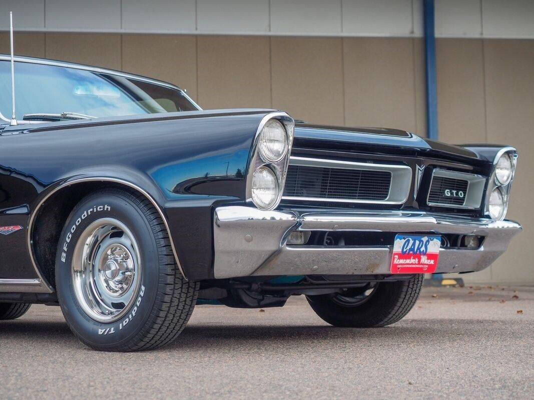 Pontiac-GTO-1965-Black-Red-19740-3