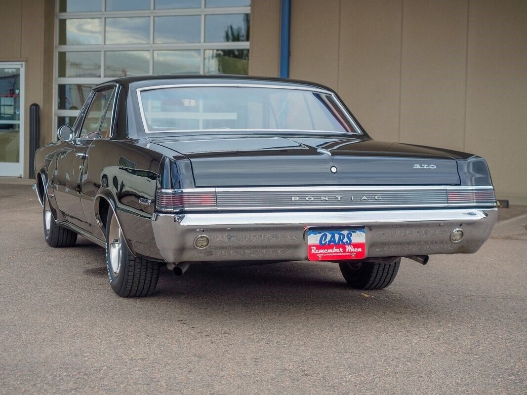 Pontiac-GTO-1965-Black-Red-19740-8