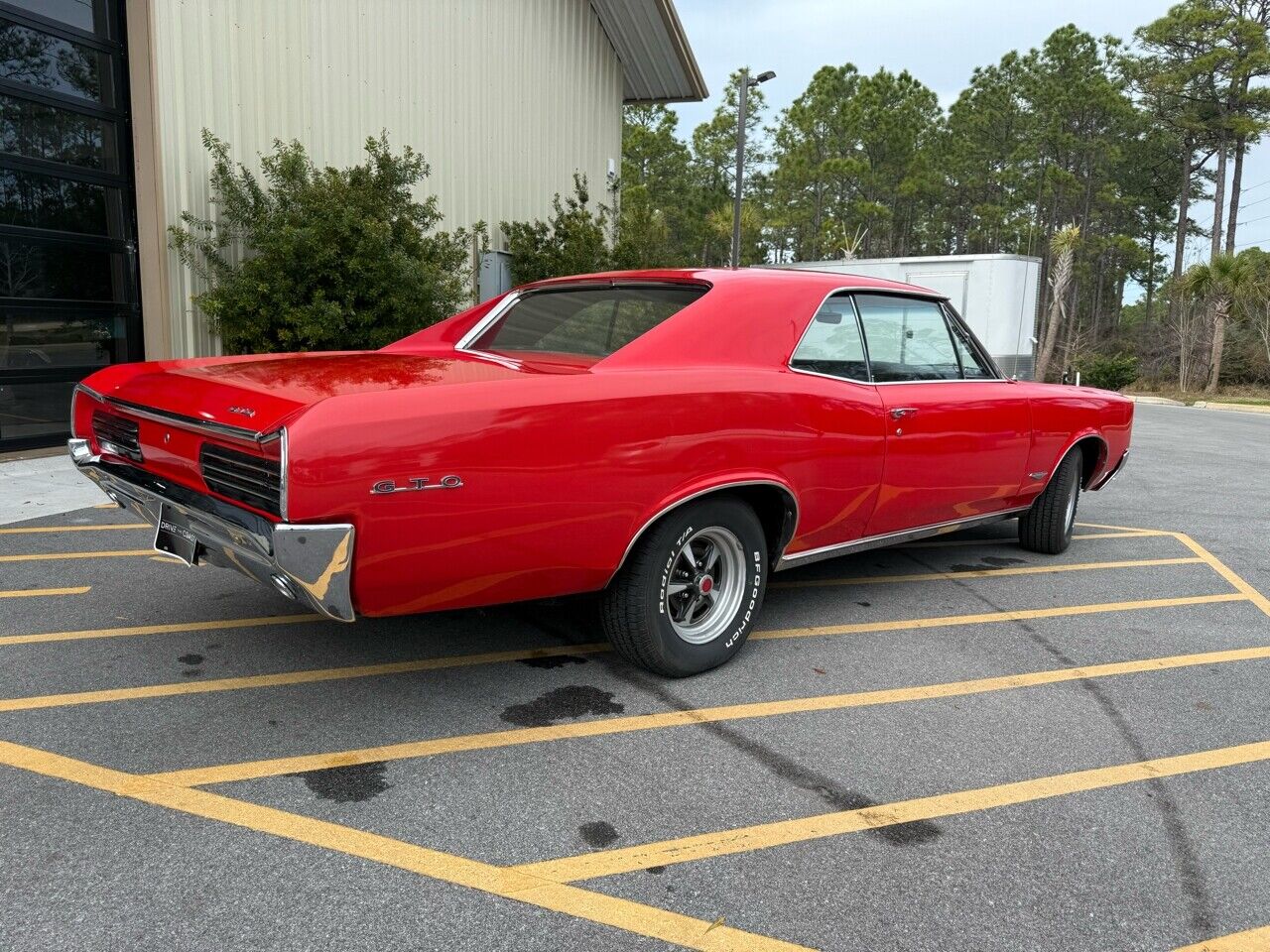 Pontiac-GTO-1966-Red-Black-7912-11